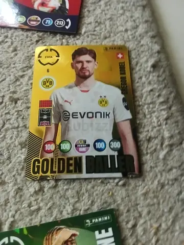 Golden Battler football trading card - Gregor Kobel (Borussia Dortmund) collectible