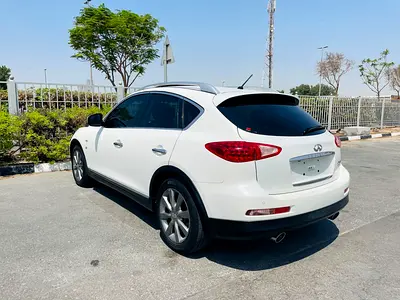 2015 Infiniti QX50 — фото 2