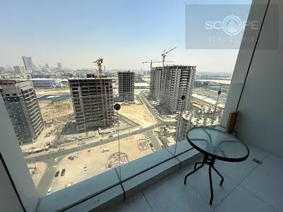 With Parking | Lago Vista B | High Floor