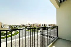 Spacious 3BR Townhouse | Private Garden