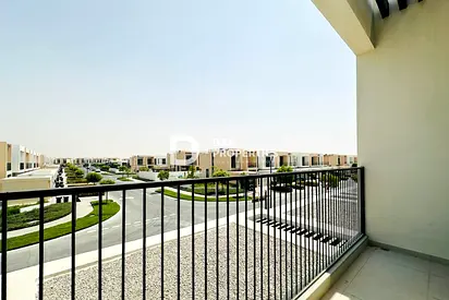 Spacious 3BR Townhouse | Private Garden