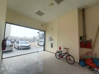 Spacious shop near Madinah mall area, best for storage