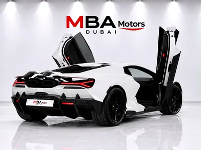 صورة 4 لـ 2024 Lamborghini REVUELTO