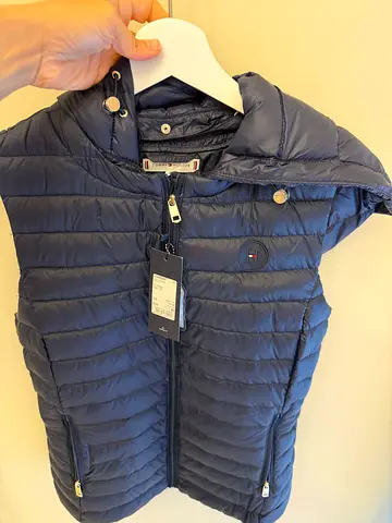 Tommy Hilfiger Vest (brand new)