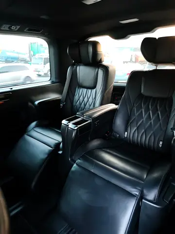 2022 Toyota GRANVIA — миниатюра 15