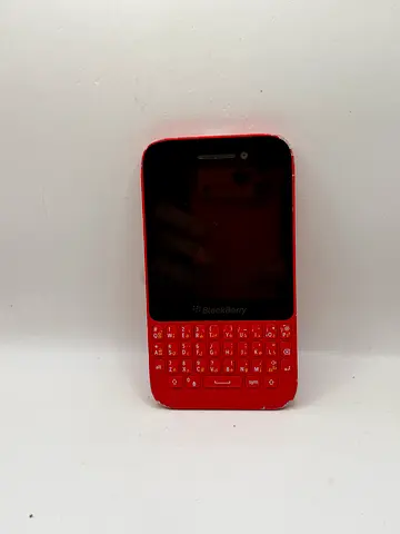 BlackBerry Q5 Smartphone