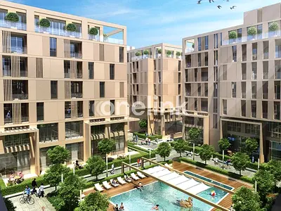 High Floor | Overlooking Central Fountain | PHPP