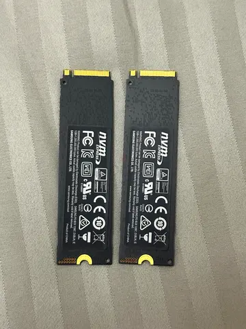 Two Samsung V-NAND 970EVOPlus NVMe M.2 SSDs (250GB each) - Excellent Condition