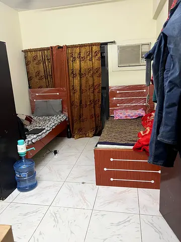 Room - Executive male- 3 in room- attached bath & Balcony- near UW mall Burjuman exit 3