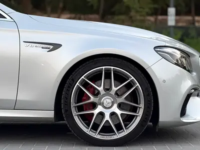 صورة 7 لـ 2017 Mercedes-BENZ E-CLASS