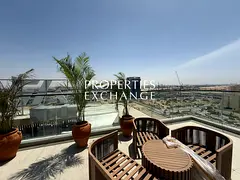 CORNER UNIT | HIGH FLOOR | CLOSED KITCHEN