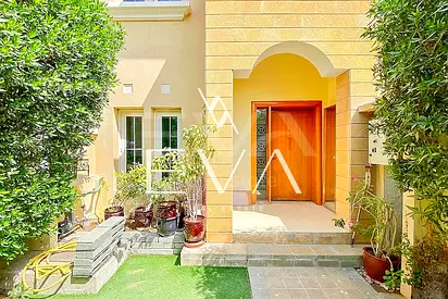 3 BEDS | UPGRADED | VACANT | GROUND PLUS 2