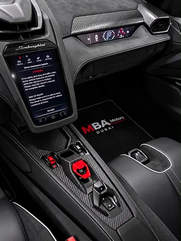 صورة 13 لـ 2024 Lamborghini REVUELTO