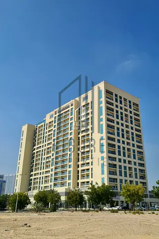 1HBK | Multiple Views | Balcony Access | 4 CHEQUES