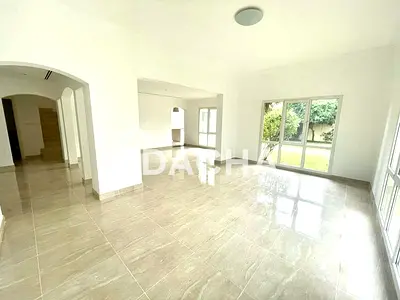 Upgraded Type 10 | 5 Bedroom | Close to Pool