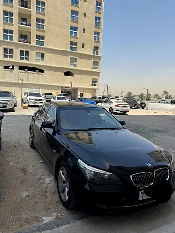 BMW 5-Series 523i Exclusive 2009 GCC Specs