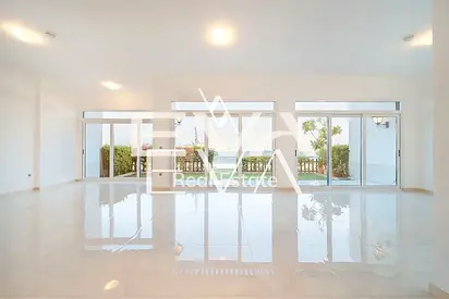 SEA VIEW | UNFURNISHED | PRIVATE BEACH ACCESS