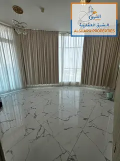 3 bedrooms and a living room with a sea view, fully equipped kitchen, gym, swimming pool, and free p
