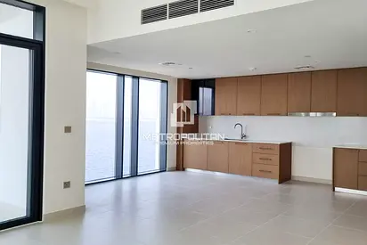 Front Facing 3BR | Full Water View | Large Layout