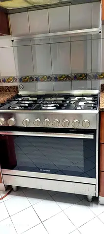 Bosch full gas cooker 90 cm latest model