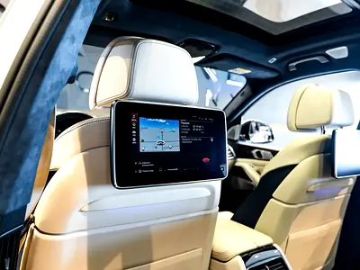 2022 BMW X7 — миниатюра 17