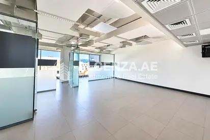 Unfurnished | Next to Metro | Vacant