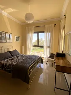 Large Furnished En-Suite Room – Al Hamra Village