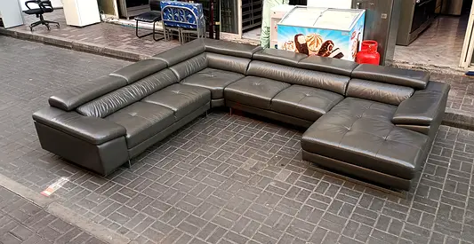Large L-shaped Black Leather Corner Sofa — Comfortable 6-seater