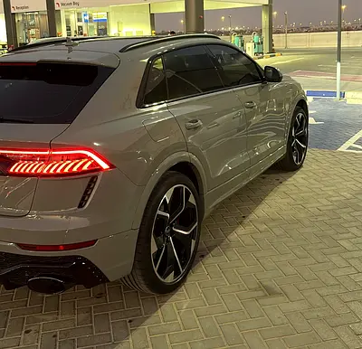 2022 AUDI RS Q8 photo 5