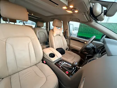 2009 AUDI Q7 photo 3