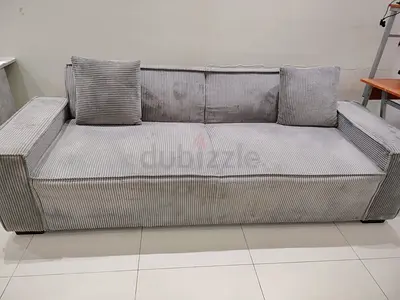 Sofa reasonable price 1 year used