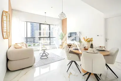 FULLY FURNISHED | PARTIAL MARINA VIEW | VACANT