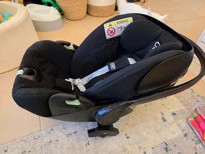 Cybex cloud T baby car seat