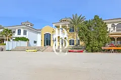 Family Villa | Burj Al Arab View from Garden Homes