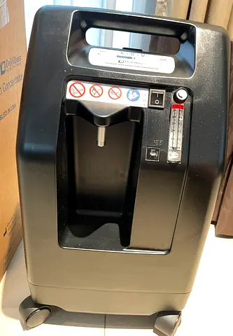 USA Oxygen Concentrator (Great Condition)