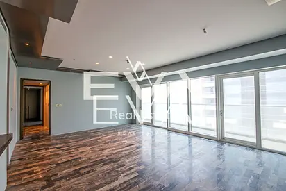 LARGE 2 BR | SEA VIEW | VACANT AND READY