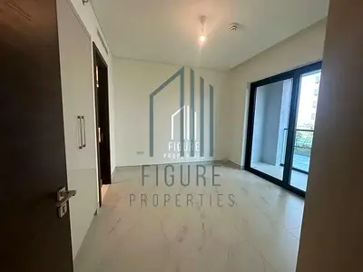 Well Maitained 2 Bed Room - Ready to Move - Spacious Layout