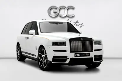 GCC SPECS AGMC WARRANTY & S.C 2023 ROLLS ROYCE CULLINAN BLACK BADGE - BESPOKE INTERIOR - STARLIGHT