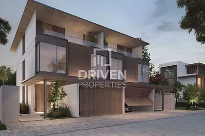 Single Row Villa | Large Plot | Premium Location