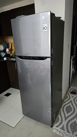 LG Refrigerator very clean for sell