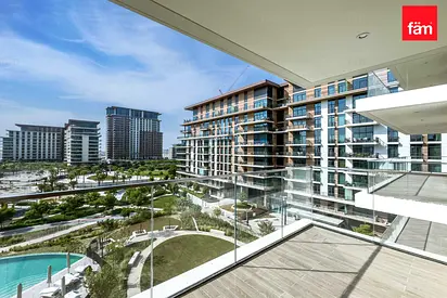 FULL PARK VIEW | BRAND NEW | LARGE LAYOUT