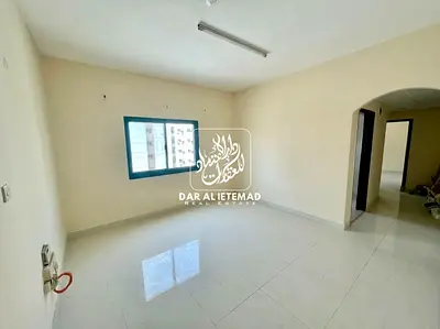 Spacious 1BHK | Adjacent to Matajer | Family Building