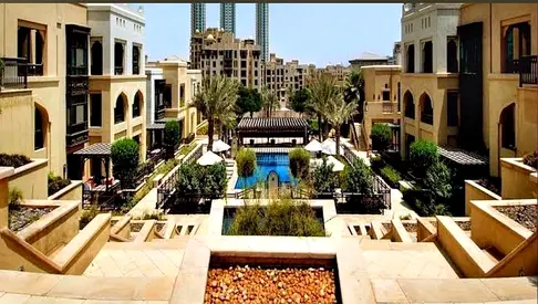 Spacious Layout l Close to Burj Khalifa & Dubai Mall