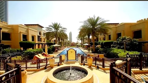 Spacious Layout l Close to Burj Khalifa & Dubai Mall