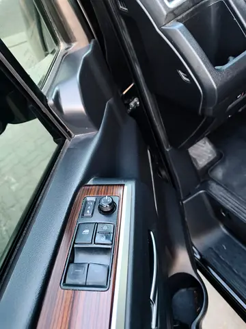 2022 Toyota GRANVIA — миниатюра 17