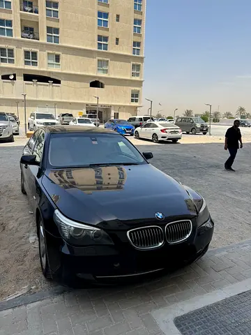 2009 BMW 5-SERIES 照片 2