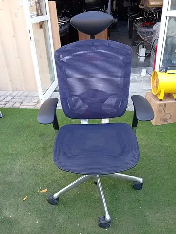 Contessa Okamura office chair