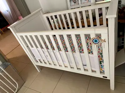 Crate & Barrel White Wooden Baby Crib in Good Condition
