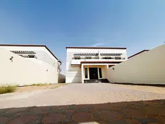 Amazing 4 badroom villa with garden and wardrobe ìn barashi area price 130k