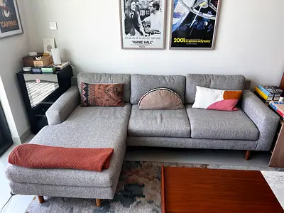 West Elm Eddy - Light grey L-shaped 3-seater sofa with chaise - good condition